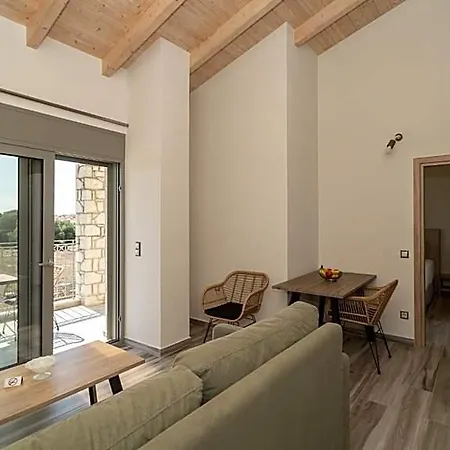 Carlos Mansion Luxury Aparthotel 4*